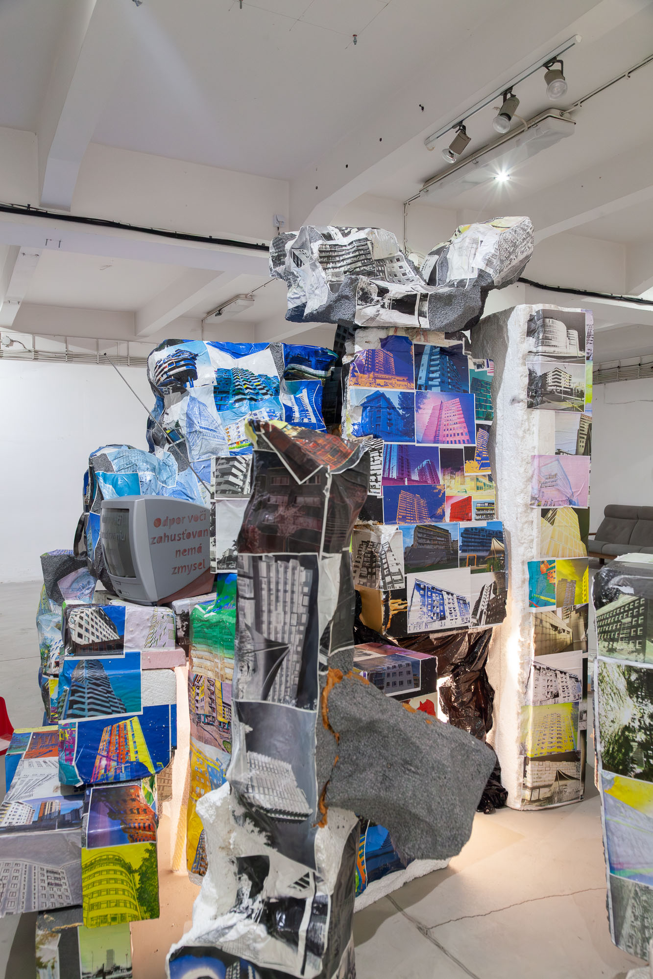 Zakliata Bratislava - Filip Bielek 